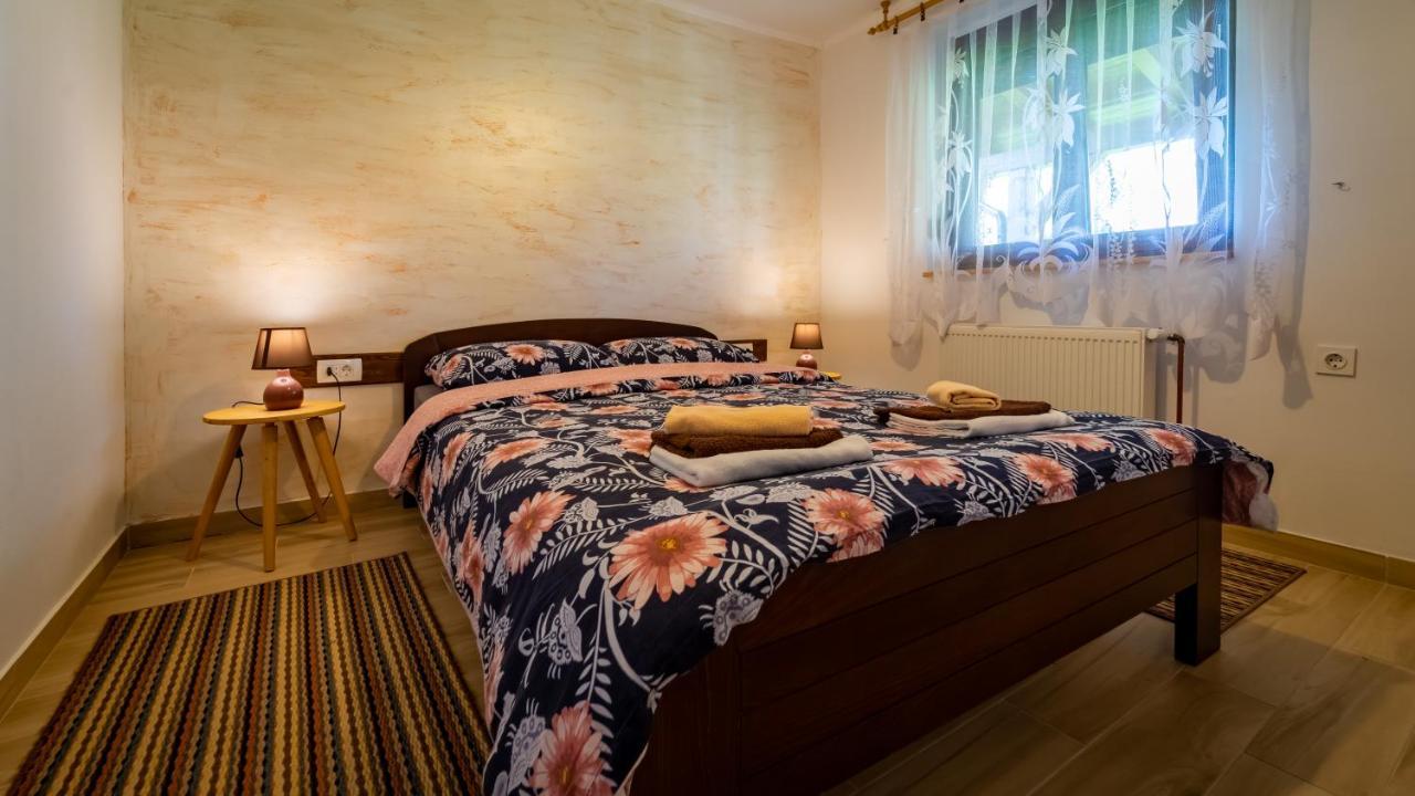 Holiday Home "Sleme" With Jacuzzi, Big Garden And Arbor With Fireplace Skrad Exteriér fotografie