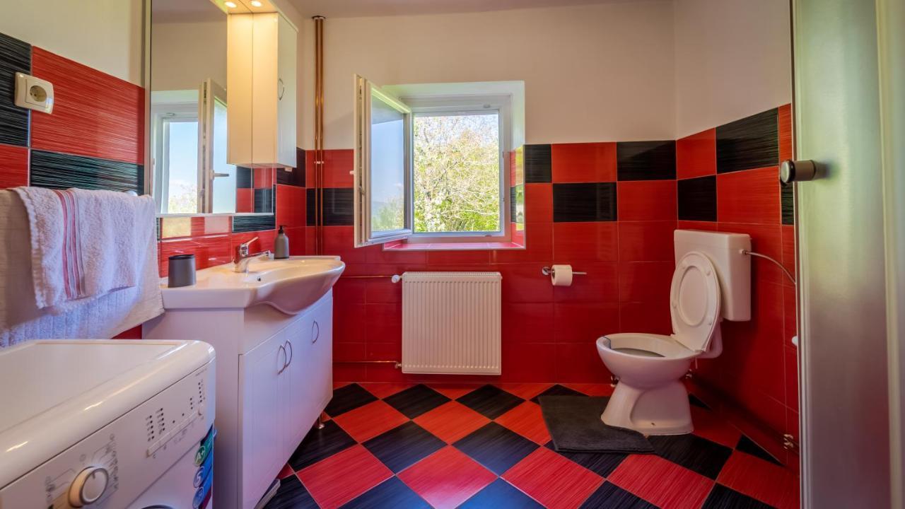 Holiday Home "Sleme" With Jacuzzi, Big Garden And Arbor With Fireplace Skrad Exteriér fotografie